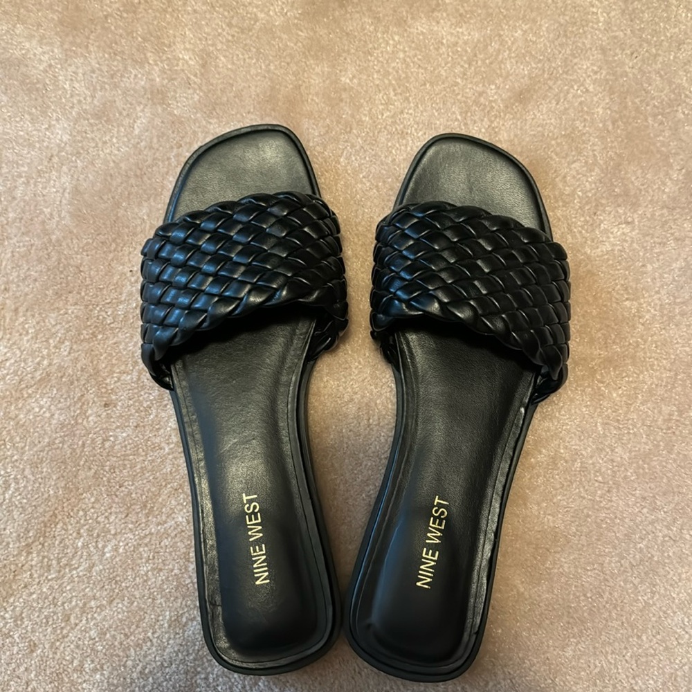 Nine West black woven slip on sandals